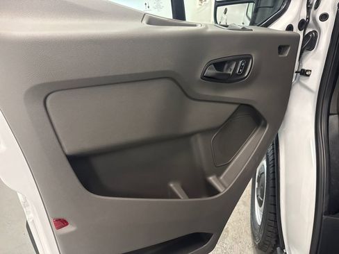 New 2026 Ford Transit 250 148 Medium Roof RWD image 11