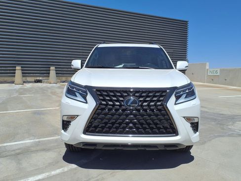 Used 2023 Lexus GX 460 w/ Black Line Special Edition AWD/4WD image 2