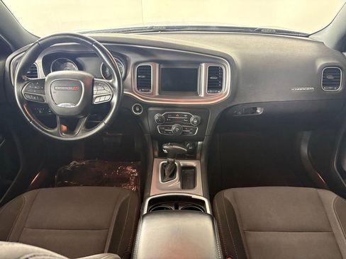 Used 2022 Dodge Charger SXT RWD image 39