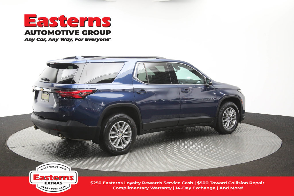 Used 2023 Chevrolet Traverse LT AWD/4WD image 43