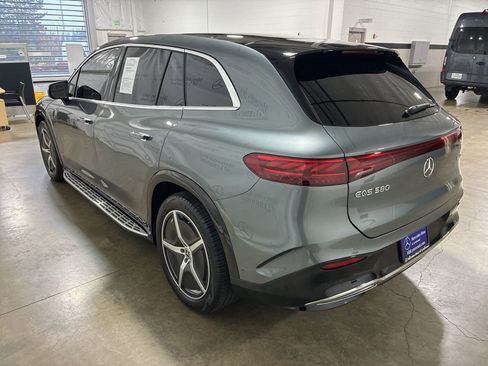 Used 2023 Mercedes-Benz EQS 580 4MATIC SUV image 7