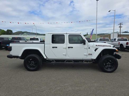 Used 2020 Jeep Gladiator Mojave AWD/4WD image 6