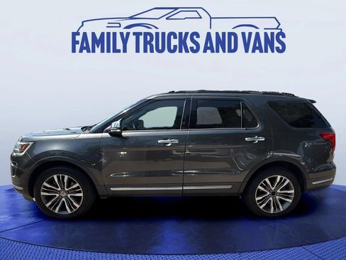Used 2018 Ford Explorer Platinum AWD/4WD image 2