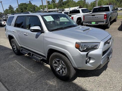 Certified 2021 Toyota 4Runner TRD Off-Road Premium AWD/4WD image 8