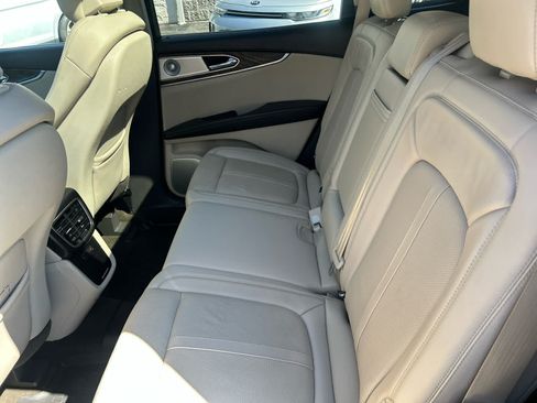 Used 2019 Lincoln Nautilus Reserve w/ Ultimate Package AWD/4WD image 23