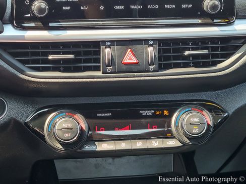 Used 2024 Kia Forte GT-Line w/ GT-Line Premium Package image 23