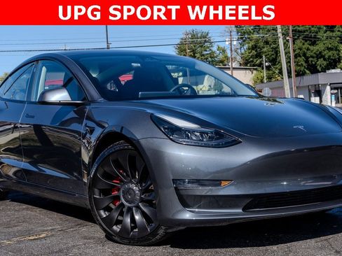 Used 2023 Tesla Model 3 Performance image 3