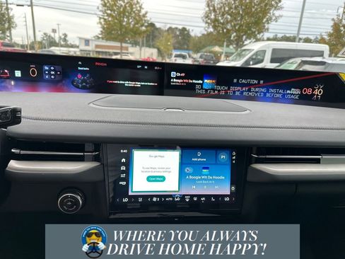 New 2025 Lincoln Navigator Reserve w/ Jet Appearance Package image 12