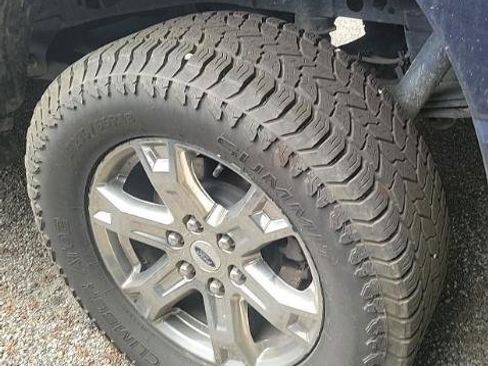 Used 2021 Ford F150 Lariat RWD image 10