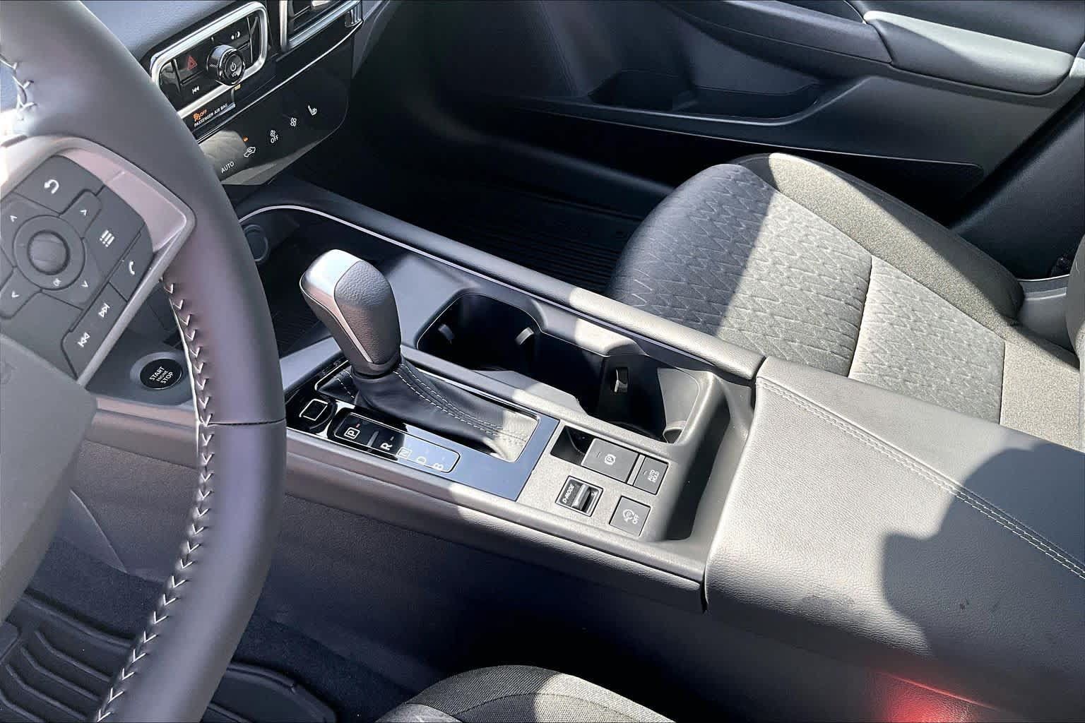 New 2026 Nissan Sentra SV w/ SV Convenience Package FWD image 7