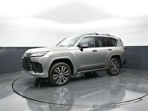 Used 2025 Lexus LX 700h Luxury w/ Appearance Package AWD/4WD image 1