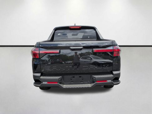 New 2026 Hyundai Santa Cruz SE FWD image 6