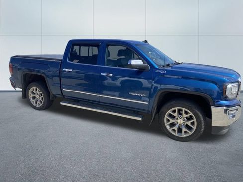 Used 2018 GMC Sierra 1500 SLT w/ SLT Premium Package AWD/4WD image 2