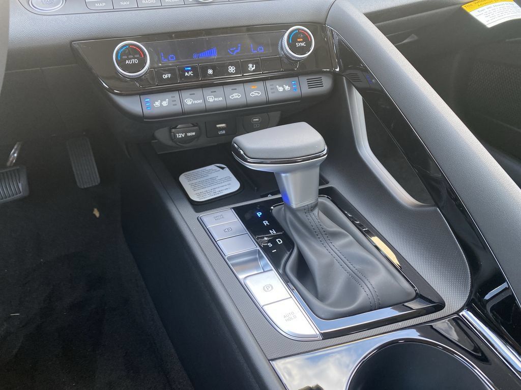 New 2026 Hyundai Elantra Limited FWD image 26