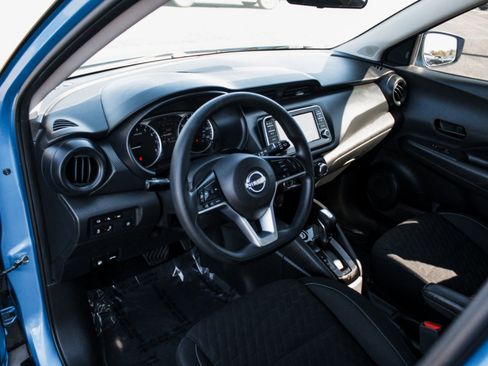 Used 2022 Nissan Kicks S FWD image 8