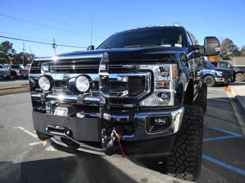 Used 2022 Ford F350 XLT w/ XLT Value Package image 14