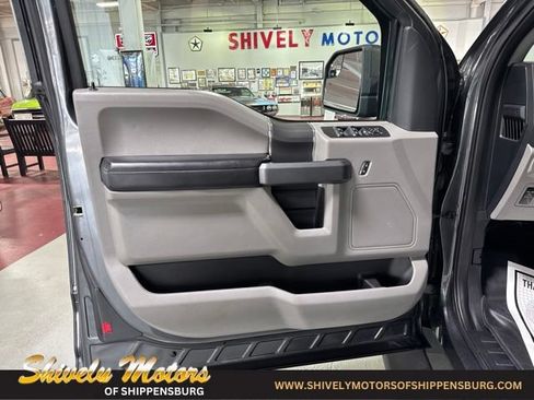 Used 2019 Ford F150 XLT w/ Equipment Group 302A Luxury AWD/4WD image 14