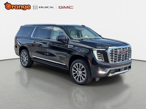 New 2026 GMC Yukon XL Denali w/ Denali Reserve Package AWD/4WD image 1
