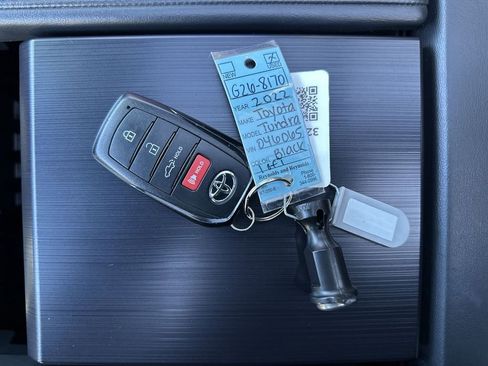 Used 2022 Toyota Tundra Platinum w/ Advanced Package image 23