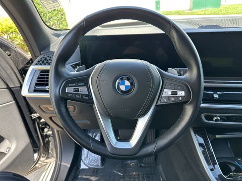 Used 2025 BMW X5 xDrive50e AWD/4WD image 19
