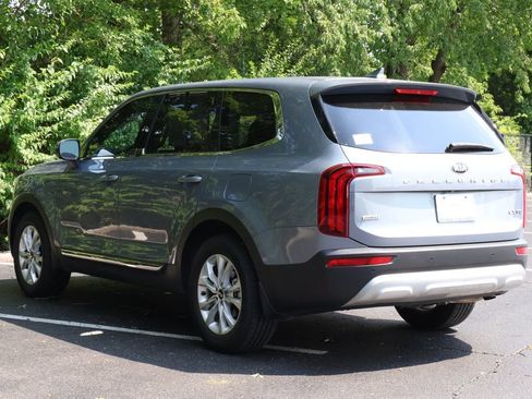 Used 2020 Kia Telluride LX AWD/4WD image 5