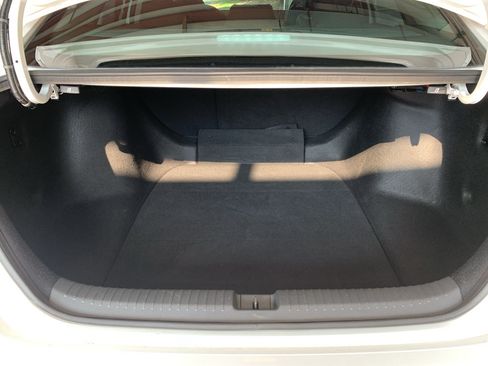 Used 2023 Honda Accord EX image 8