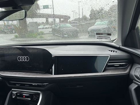 Used 2025 Audi Q5 Prestige image 10