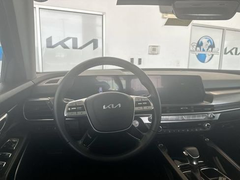 Certified 2024 Kia Telluride S w/ S Sunroof Package AWD/4WD image 13