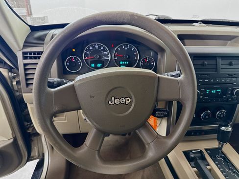 Used 2010 Jeep Liberty Sport w/ Popular Equipment Group image 9