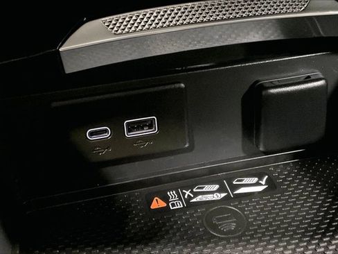 Used 2025 Buick Envision Sport Touring image 33