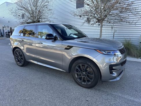 Certified 2025 Land Rover Range Rover Sport Dynamic SE image 4