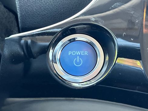 Used 2022 Toyota Prius Prime LE FWD image 27