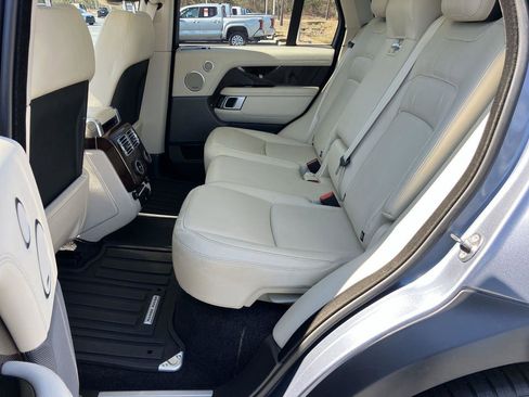 Used 2021 Land Rover Range Rover image 24