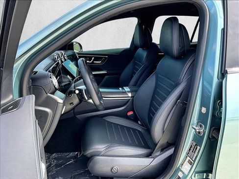 Used 2026 Mercedes-Benz GLC 300 image 27
