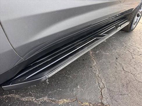 Used 2022 Chevrolet Tahoe LT w/ Luxury Package image 16