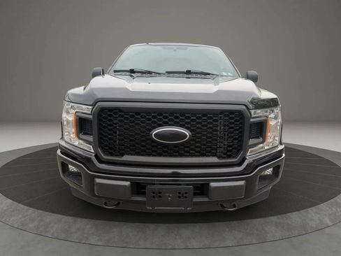 Used 2019 Ford F150 XLT w/ Equipment Group 302A Luxury AWD/4WD image 2