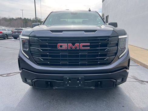 Used 2024 GMC Sierra 1500 Elevation w/ X31 Off-Road Package AWD/4WD image 4