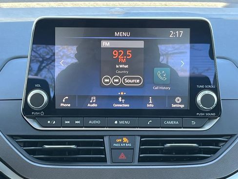 New 2025 Nissan Altima 2.5 SR image 23