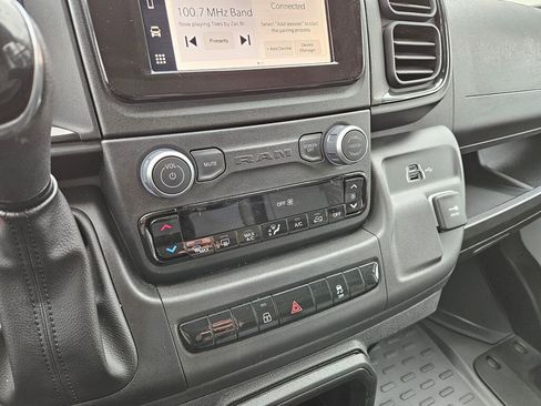 Used 2025 RAM ProMaster 2500 FWD image 23