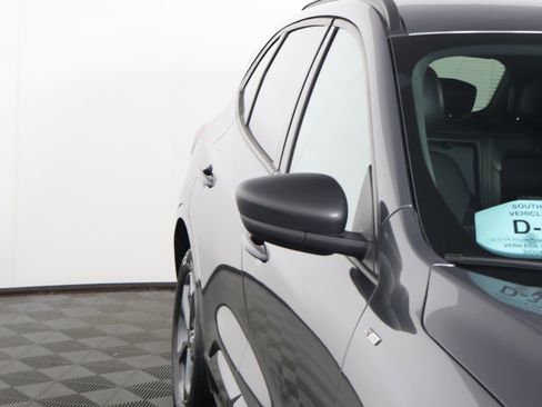 Used 2024 Ford Escape ST-Line image 14