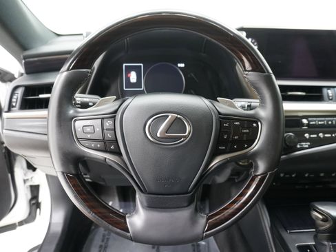 Used 2019 Lexus ES 350 w/ Luxury Package image 16