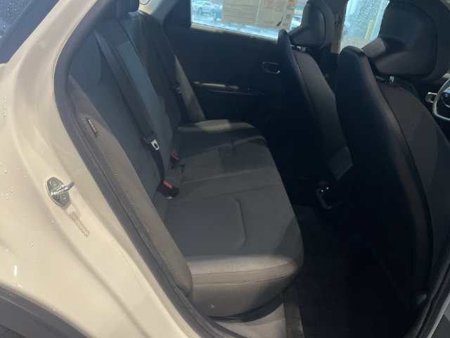 Used 2025 Kia K4 FWD image 37