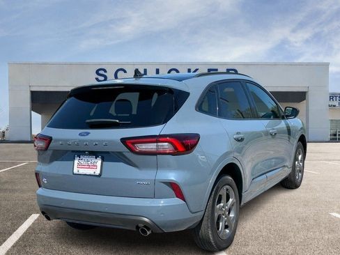 Used 2024 Ford Escape ST-Line w/ Tech Pack #1 AWD/4WD image 3