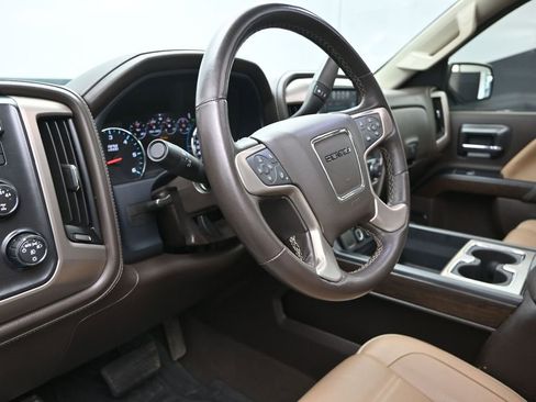 Used 2018 GMC Sierra 1500 Denali w/ Denali Ultimate Package image 12