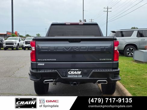 Used 2021 Chevrolet Silverado 1500 Custom Trail Boss AWD/4WD image 5