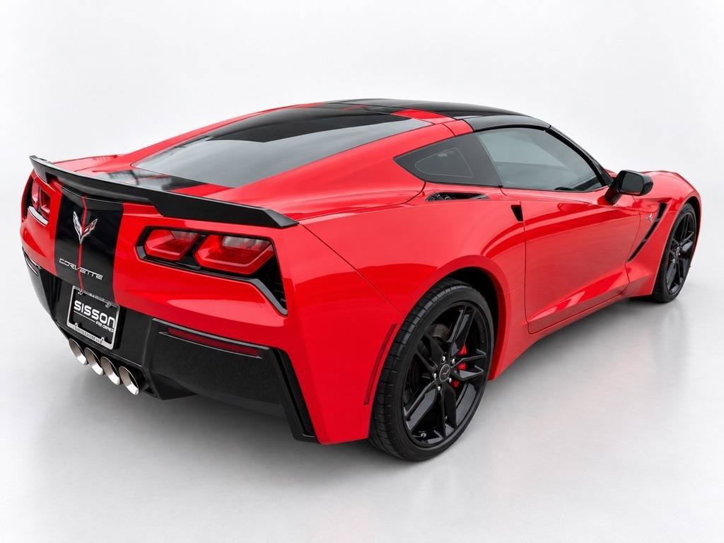 Used 2015 Chevrolet Corvette Stingray Coupe RWD image 3