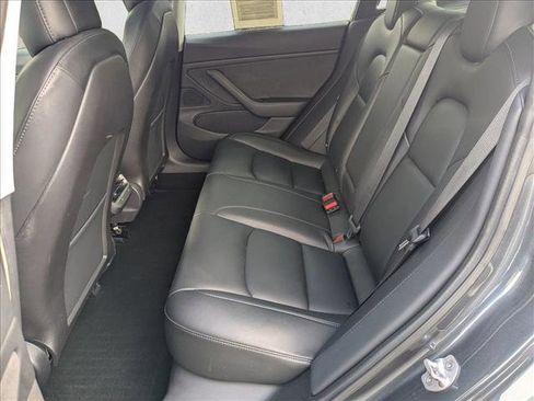 Used 2018 Tesla Model 3 Long Range image 18