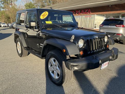 Used 2012 Jeep Wrangler Sport AWD/4WD image 3