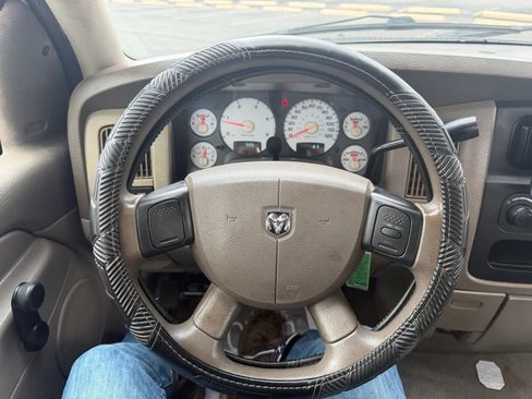 Used 2005 Dodge Ram 2500 Truck ST image 11