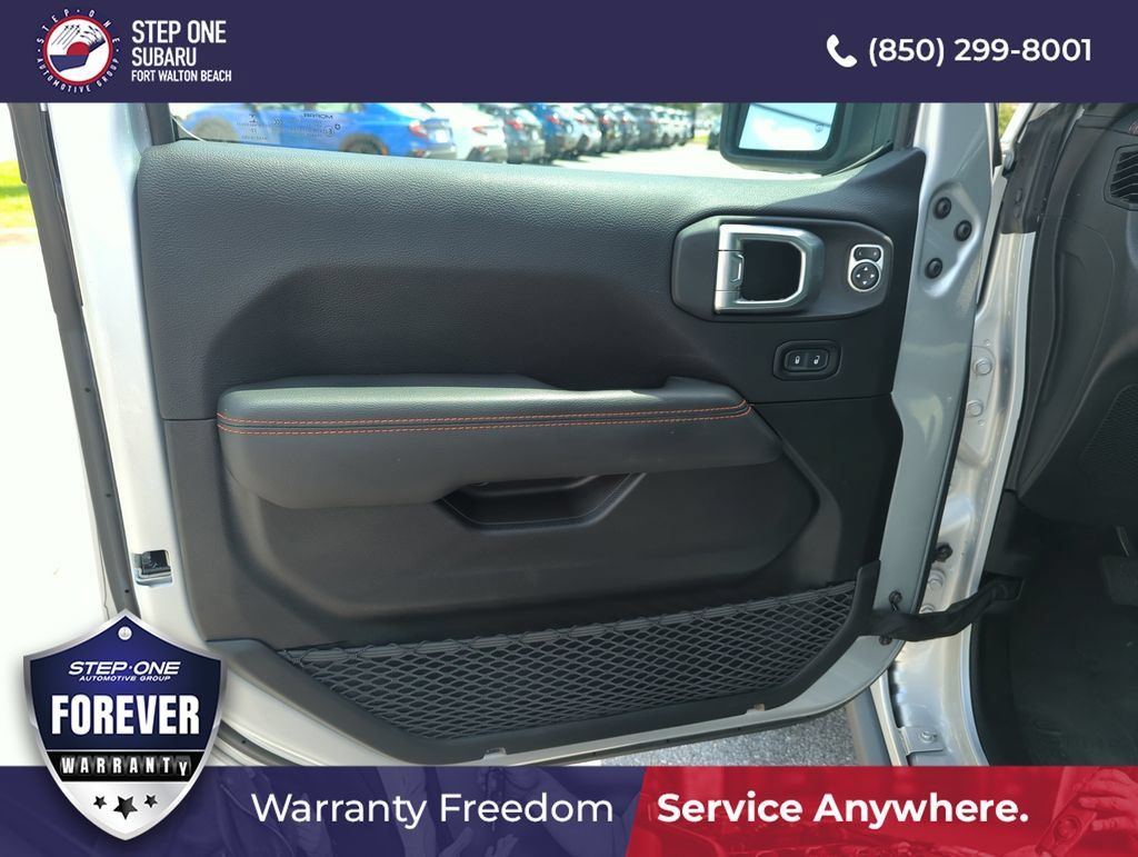 Used 2023 Jeep Gladiator Mojave w/ Cold Weather Group AWD/4WD image 18